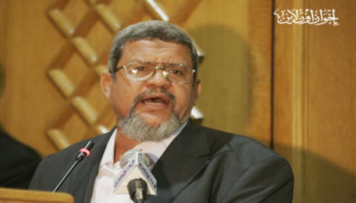 مشاورات لحلِّ اتحاد عمال مصر قريبًّا