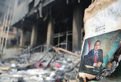 قيادات الأحزاب ترفض إعادة إنتاج نظام "المخلوع"