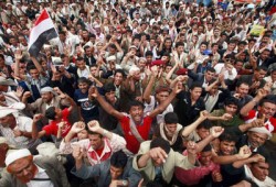 ثوار اليمن يطلقون أول إذاعة معارضة للنظام