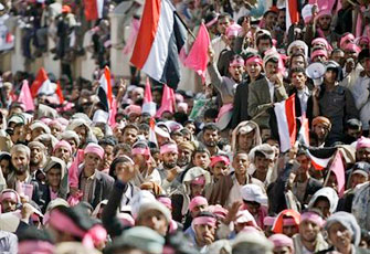 اليمن.. 10 شهداء و200 جريح بسبب خطاب صالح!