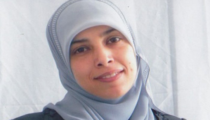 الأسيرة أحلام التميمي تنهي إضرابها عن الطعام