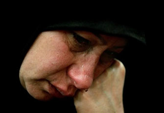 حماتي تدعو عليَّ.. فهل دعاؤها مستجاب؟!