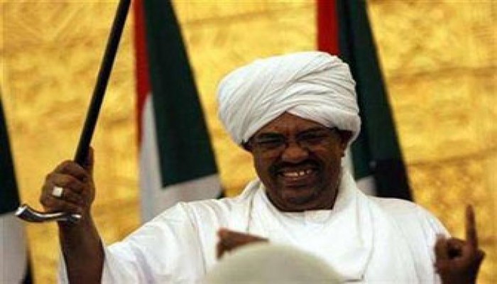 البشير يهدد الجنوب بإغلاق أنابيب النفط