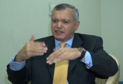 لوس أنجليس تايمز: الجدل السياسي يسيطر على مصر