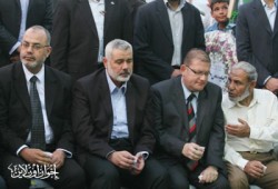 د. حازم فاروق ضيف برنامج لقاء خاص على "الأقصى"