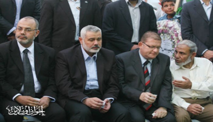 د. حازم فاروق ضيف برنامج لقاء خاص على "الأقصى"