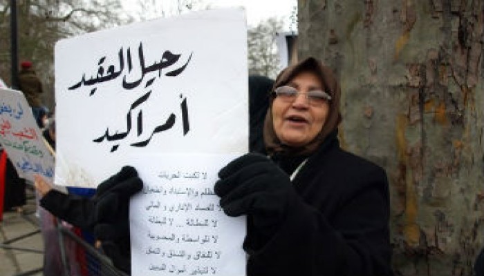 أنباء عن استعداد القذافي لمغادرة ليبيا