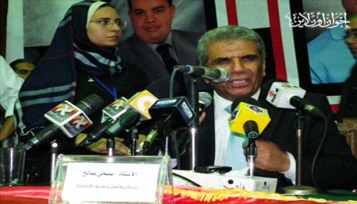 صبحي صالح يستنكر حملات "تحريف" المواقف