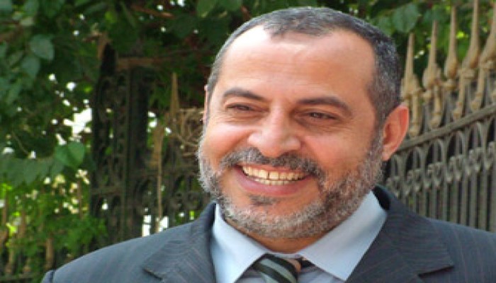 محسن راضي يحيي دور العمال في الثورة