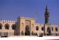 توافد كبير على "عمرو بن العاص" لحضور حديث الثلاثاء