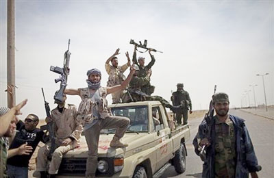 تقدم لثوار ليبيا نحو مصراتة.. ومعارك بطرابلس