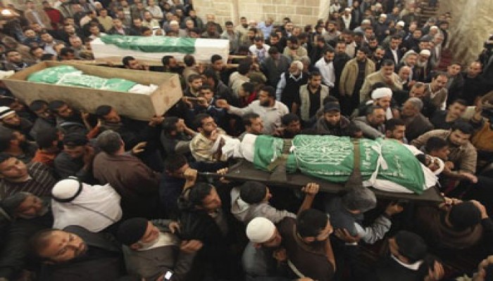 الآلاف يشيعون شهداء "القسام" في غزة