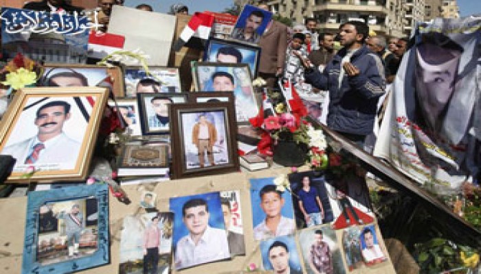 إعانات الشهداء والمصابين.. عودة التكافل الاجتماعي