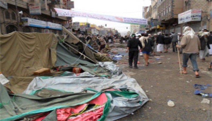 شهيد وجرحى في اعتداءات للأمن اليمني على المتظاهرين