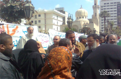 وقفة احتجاجية تطالب بالإفراج الفوري عن المعتقلين السياسيين