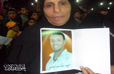 أمهات شهداء الثورة.. دروس في الصبر والقوة