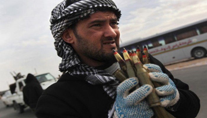 تجدد المعارك في "رأس لانوف" وتجميد أرصدة القذافي بألمانيا