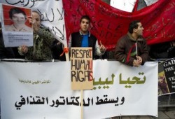 لوس أنجليس تايمز: نظام القذافي انهار