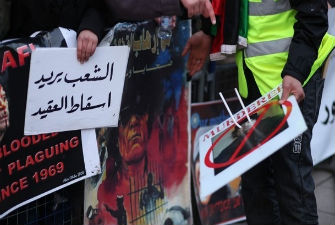 النيويورك تايمز: فلول القذافي ينشرون الرعب بطرابلس