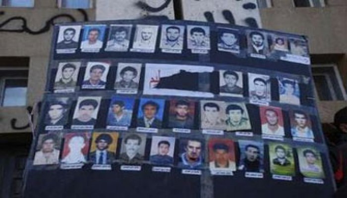 خبراء: محاكمة "ديكتاتور ليبيا" بعد جرائمه ضدّ الثوار