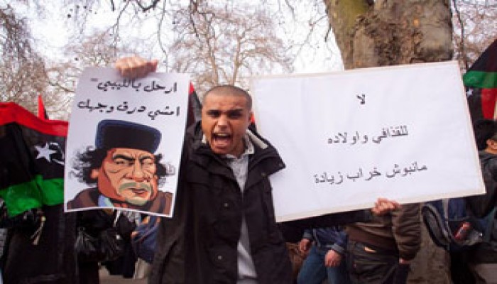 "حمس" تدعو لدعم ثوار ليبيا ضد عنف القذافي