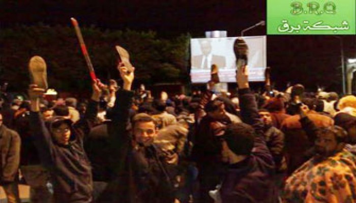 نجل ديكتاتور ليبيا يهدد الثوار ببحر من الدماء