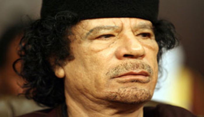 مطالبات ليبية بتنحي العقيد معمر القذافي