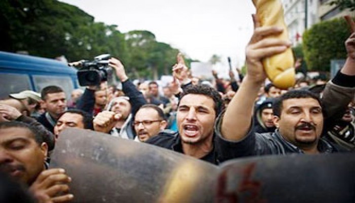 الرئيس التونسي المخلوع يحاول العودة.. والقادة الجدد يرفضون