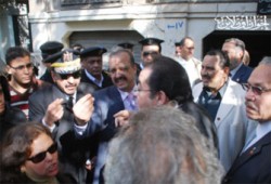 وفد من البرلمان الشعبي يزور سفارة تونس لتهنئة شعبها