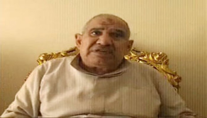 الأستاذ عاكف ينعى عبد المنعم عرفات