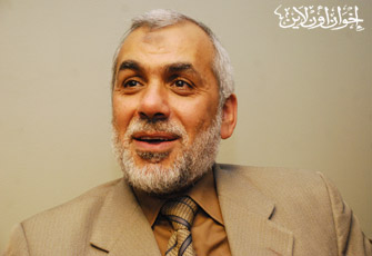 القضاء يخلي سبيل د. محيي حامد وإخوانه