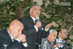 المستشار زكريا عبد العزيز يطالب القضاة بمقاطعة جولة الإعادة