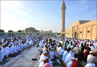 كيفية صلاة العيدين وركعاتها وتكبيراتها