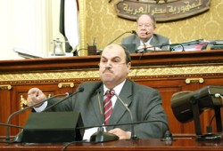 د. حمدي حسن يحمل محافظ الإسكندرية حادث القباري