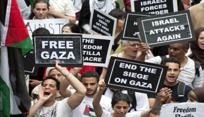 طائرة إيرانية لكسر حصار غزة