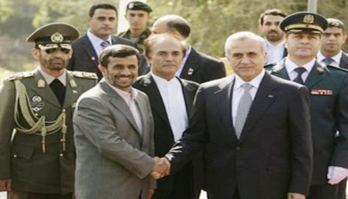 الصحافة العالمية تبرز زيارة نجاد لبنان