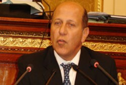 الحكومة تعترف بفشلها في حماية أراضي الدولة