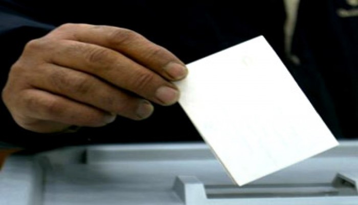 القضاة يتبرءون من توريطهم في "انتخابات الشعب"