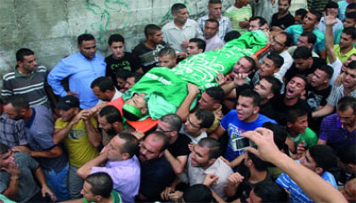 15 ألفًا في تشييع جنازة القائد القسامي شلباية