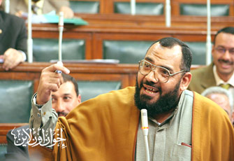 دائرة ملوي: "عطية" ابن بلد و"الوطني" غائب