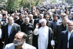 ملايين الإيرانيين يتظاهرون نصرةً للقدس والأقصى