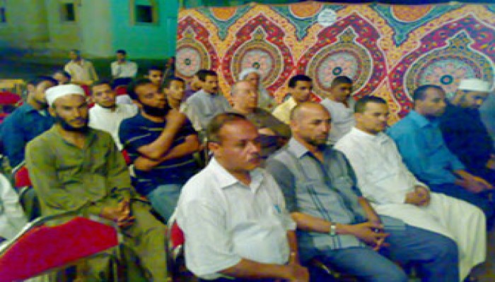 حلمي يشارك أهالي دائرته أمسيتهم الرمضانية