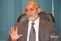 المرشد العام يعود إلى مصر بعد أداء العمرة