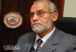 المرشد العام يواسي م. سراج اللبودي في والدته