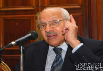 أحمد كمال أبو المجد يحذِّر: أصبحنا أمة في خطر