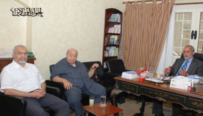 المرشد العام يستقبل السفير إبراهيم يسري