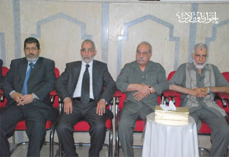 المرشد العام ورموز مصر في عزاء د. العسال