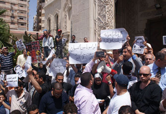 قرار ثانٍ بإخلاء سبيل المدافعين عن "خالد سعيد"