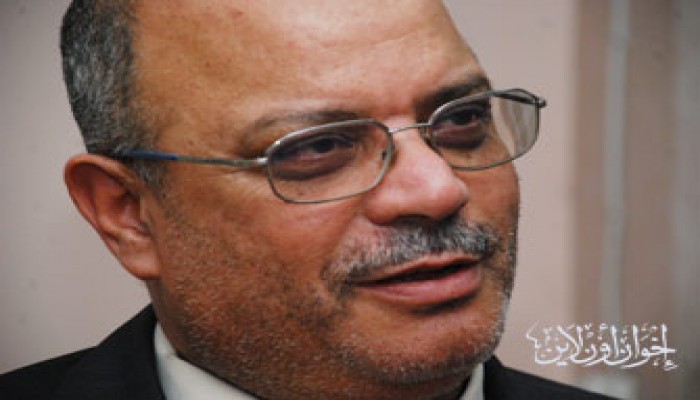 إخوان الإسكندرية يحتسبون عند الله والد طاهر عبد المحسن