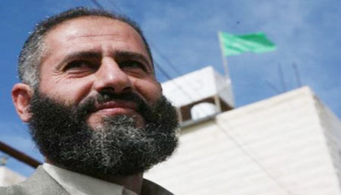 الاحتلال يفرج عن النائب الرجوب بعد 4 أعوام في الأسر